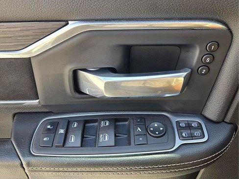 Used 2024 RAM 2500 Laramie w/ Sport Appearance Package AWD/4WD image 23
