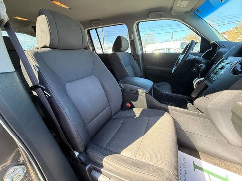 Used 2011 Honda Pilot EX image 10