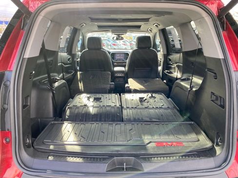 Used 2023 GMC Acadia AT4 w/ Technology Package image 30