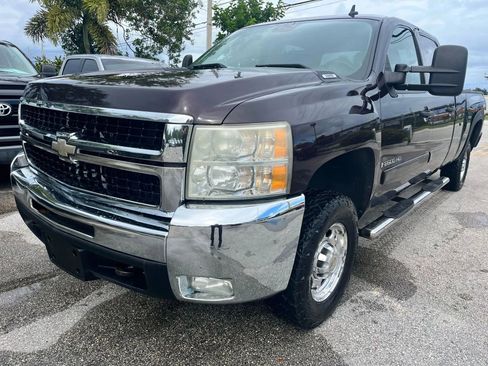 Used 2008 Chevrolet Silverado 2500 LT w/ 2LT Convenience Package image 3