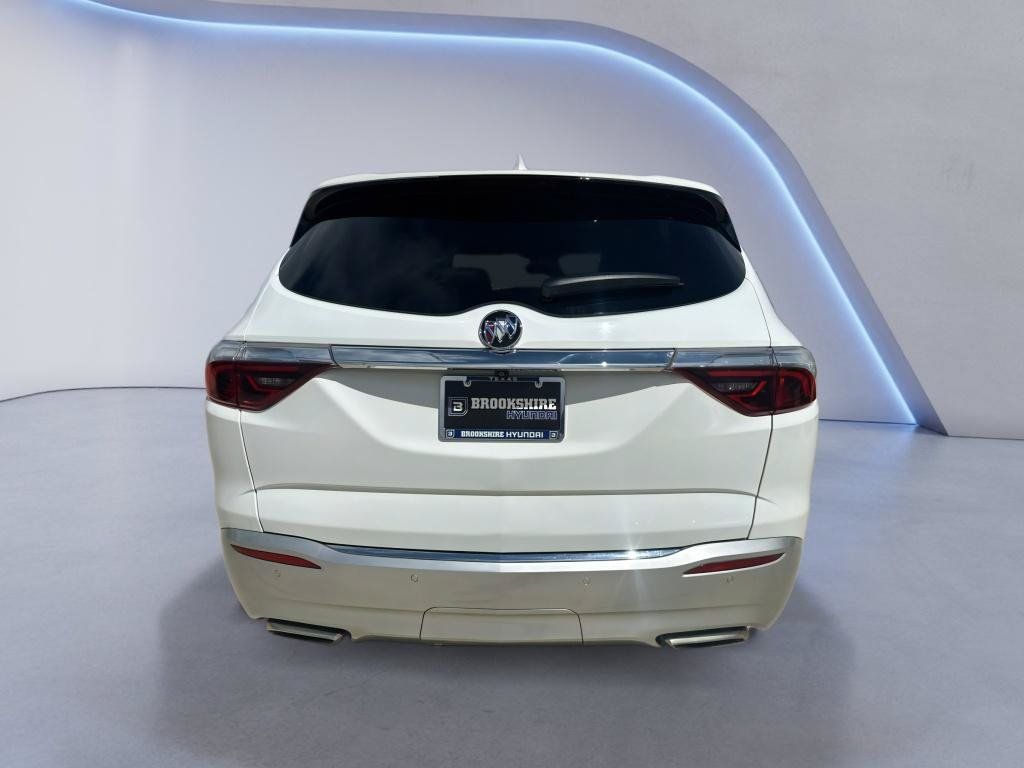 Used 2023 Buick Enclave Essence FWD image 3