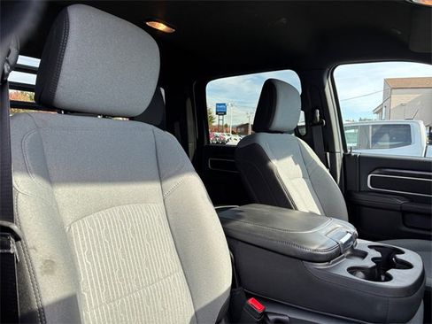 Used 2024 RAM 3500 SLT w/ Quick Order Package 2YG SLT image 32