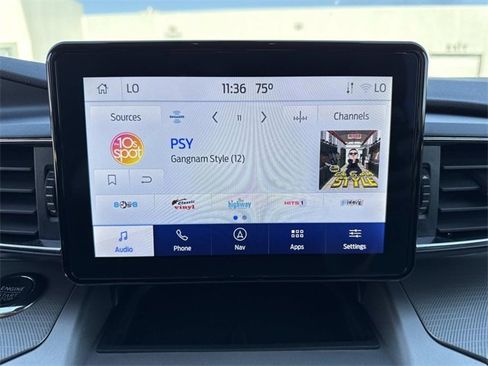 Used 2022 Ford Explorer XLT w/ Equipment Group 202A image 23