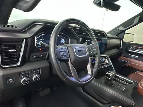 Used 2025 GMC Sierra 1500 Denali Ultimate AWD/4WD image 15