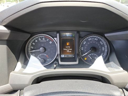 Used 2021 Toyota Tacoma TRD Off-Road w/ Technology Package image 23