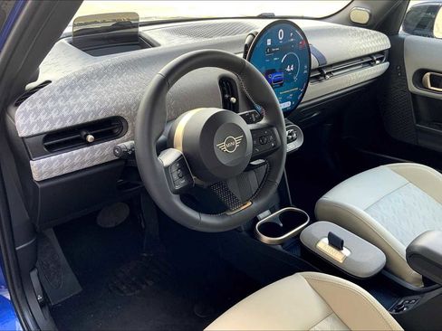 Used 2025 MINI Cooper S image 19