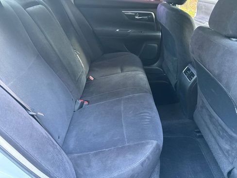 Used 2013 Nissan Altima 2.5 SV FWD image 15