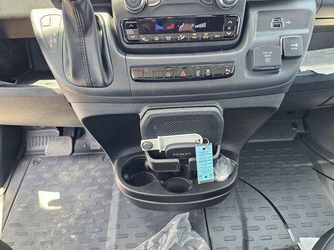 New 2025 RAM ProMaster 3500 w/ Quick Order Package 22H SLT+ FWD image 28