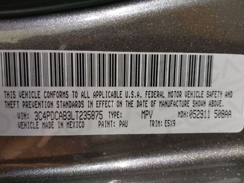 Used 2020 Dodge Journey SE FWD image 33