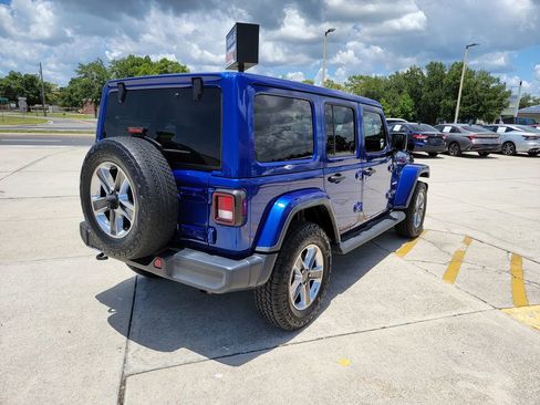 Used 2020 Jeep Wrangler Unlimited Sahara AWD/4WD image 5