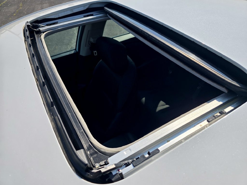 Used 2023 Honda Accord EX image 3
