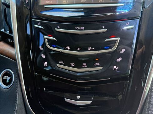 Used 2016 Cadillac Escalade Premium RWD image 23