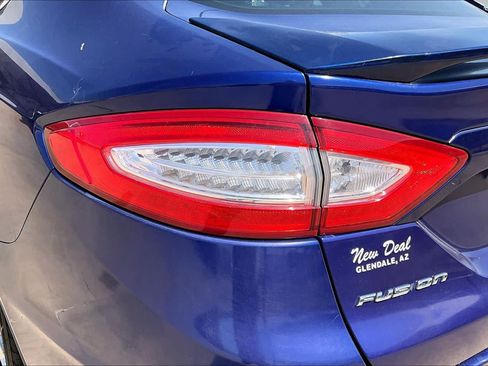 Used 2014 Ford Fusion SE FWD image 24