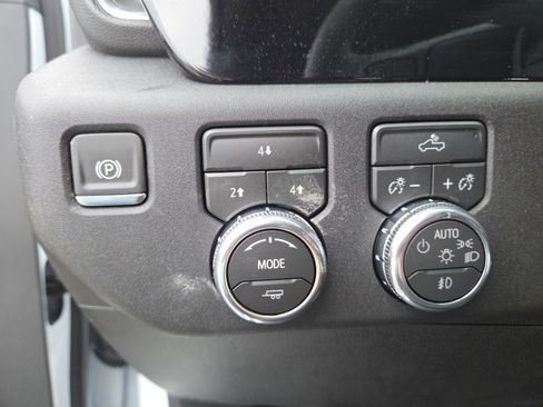 New 2026 GMC Sierra 3500 SLE w/ SLE Convenience Package image 5