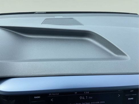 Used 2024 Volkswagen Taos SE image 23