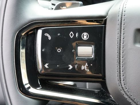 Used 2026 Land Rover Range Rover Velar Dynamic SE AWD/4WD image 15