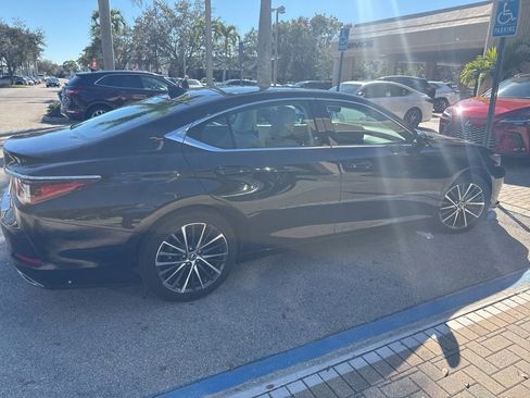 Certified 2023 Lexus ES 350 w/ Premium Package image 8