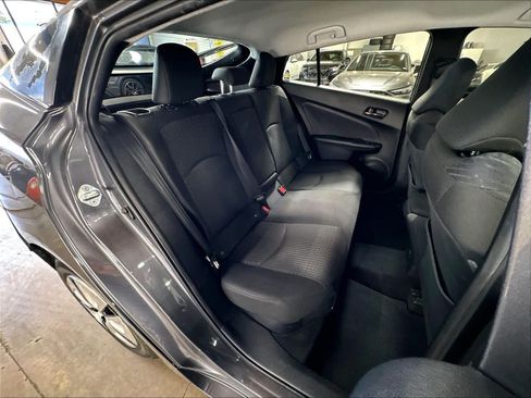 Used 2017 Toyota Prius Two w/ Prius Two Safety Plus Package FWD image 28
