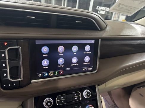 Used 2021 GMC Yukon XL Denali w/ Denali Premium Package image 33