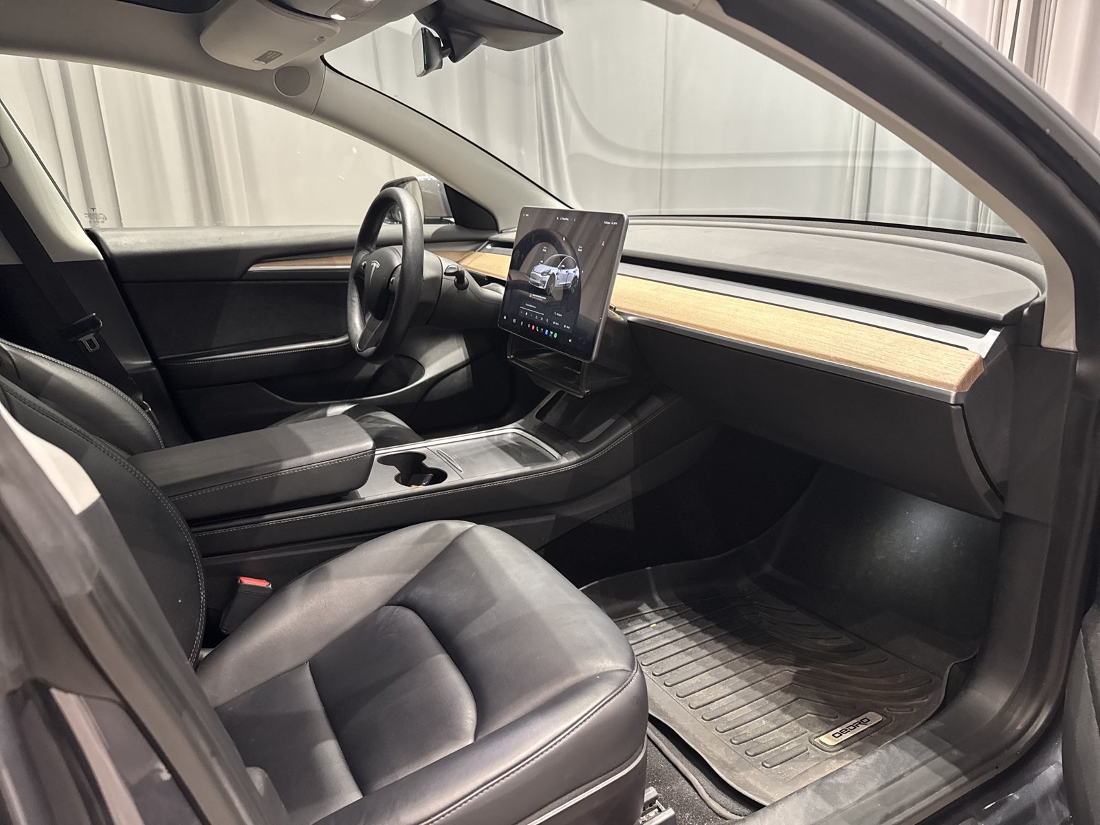 Used 2022 Tesla Model 3 Long Range AWD/4WD image 13