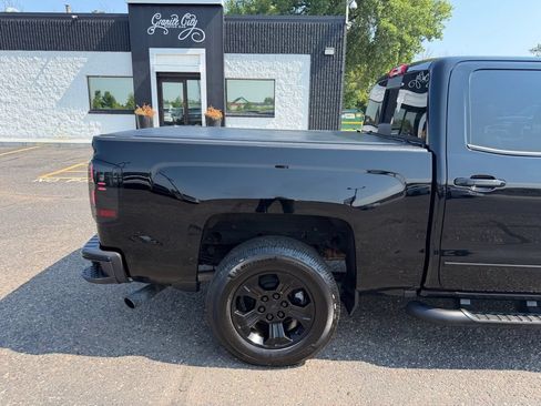 Used 2018 Chevrolet Silverado 1500 LTZ Z71 w/ LTZ Plus Package AWD/4WD image 4