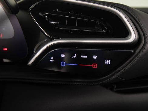 Certified 2025 Ferrari 296 GTS image 40