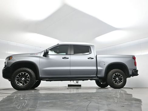 Used 2024 Chevrolet Silverado 1500 ZR2 w/ Technology Package AWD/4WD image 7