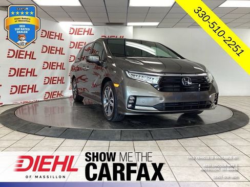 Used 2022 Honda Odyssey Touring image 1