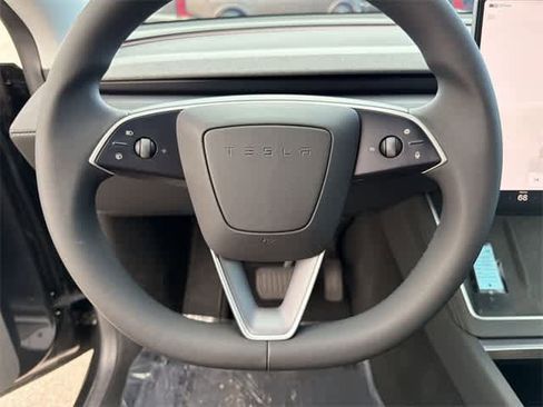 Used 2026 Tesla Model Y AWD image 20