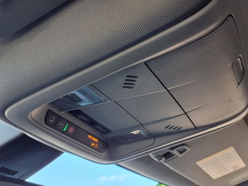 Used 2021 Chevrolet Blazer LT image 16