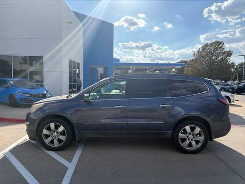Used 2013 Chevrolet Traverse LTZ FWD image 10