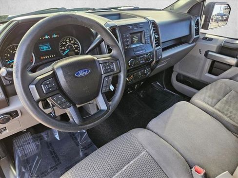 Used 2017 Ford F150 XLT RWD image 11