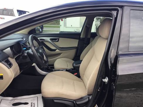 Used 2016 Hyundai Elantra SE image 13