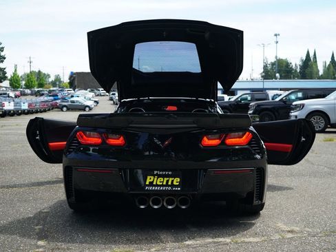 Used 2017 Chevrolet Corvette Grand Sport RWD image 12