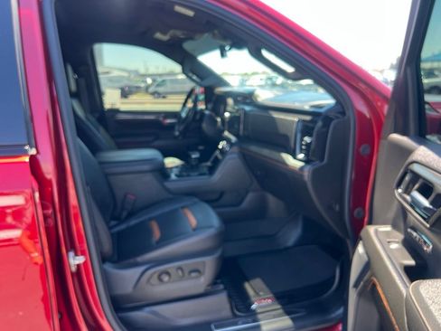Used 2024 GMC Sierra 1500 AT4 w/ Technology Package AWD/4WD image 53