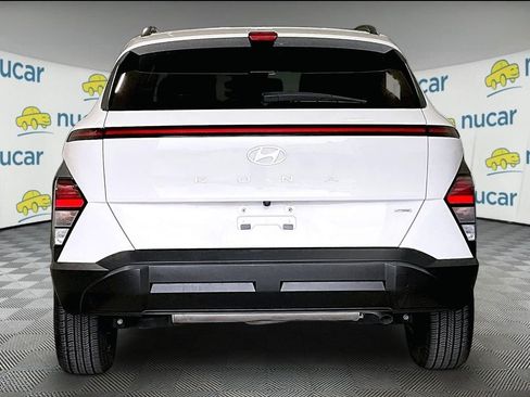 Used 2024 Hyundai Kona SEL AWD/4WD image 5