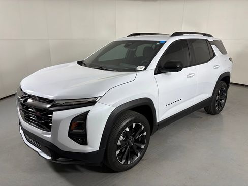 Certified 2026 Chevrolet Equinox RS w/ Safety and Technology Package FWD image 5