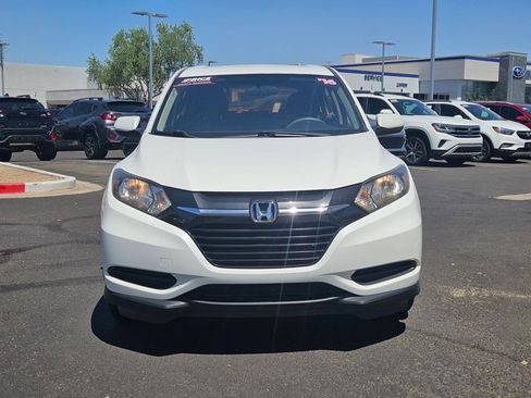 Used 2016 Honda HR-V LX image 2