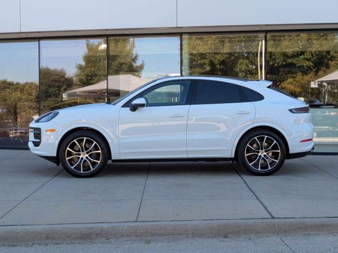 New 2026 Porsche Cayenne Coupe image 2