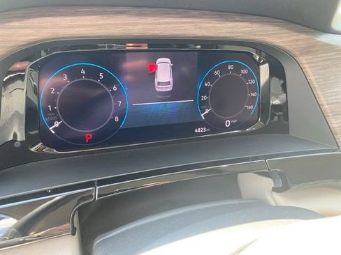 Used 2026 Volkswagen Atlas SEL AWD/4WD image 12
