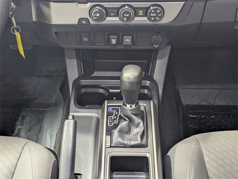 Used 2020 Toyota Tacoma SR5 image 13