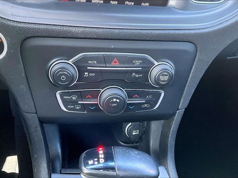 Used 2023 Dodge Charger SXT RWD image 15