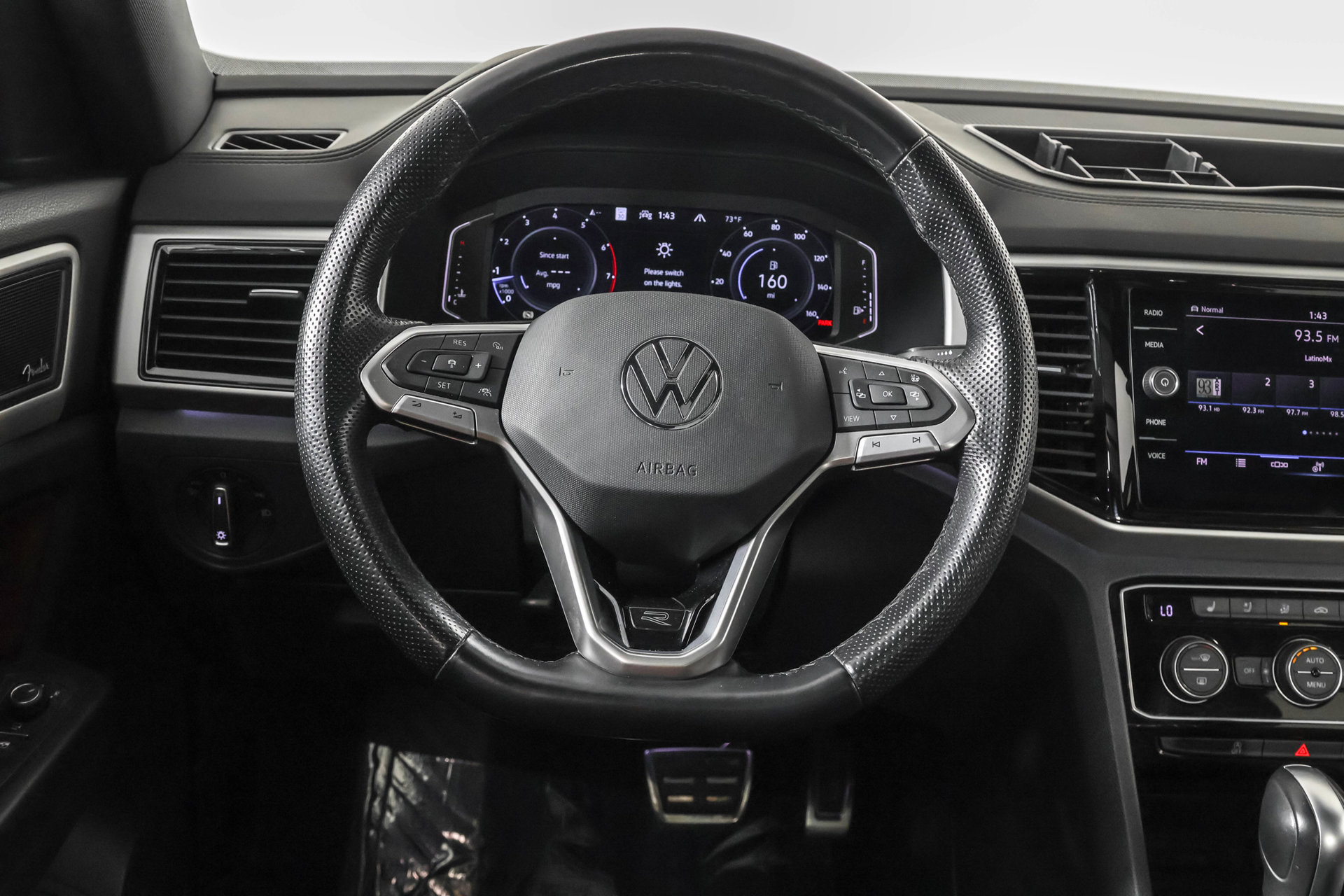 Used 2022 Volkswagen Atlas Cross Sport SEL Premium R-Line AWD/4WD image 24