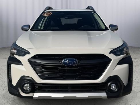 Used 2025 Subaru Outback Touring XT AWD/4WD image 9