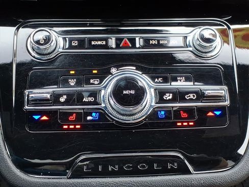 Certified 2022 Lincoln Corsair Reserve w/ Elements Package image 17