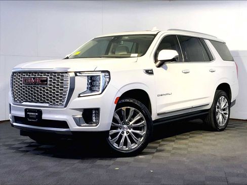 Used 2022 GMC Yukon Denali w/ Max Trailering Package image 1