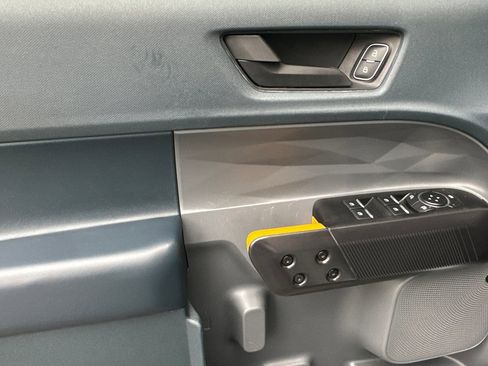 Used 2025 Ford Maverick Tremor image 11