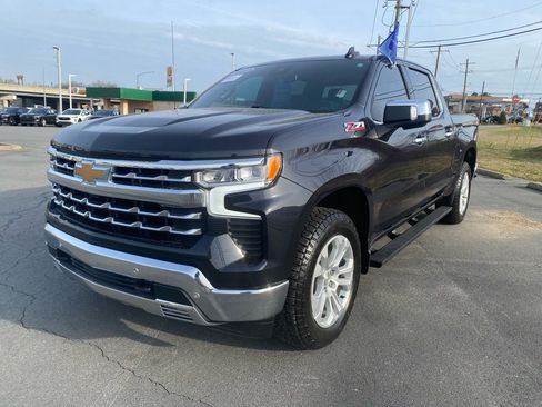 Used 2022 Chevrolet Silverado 1500 LTZ image 2