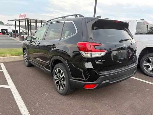 Used 2024 Subaru Forester Limited AWD/4WD image 9