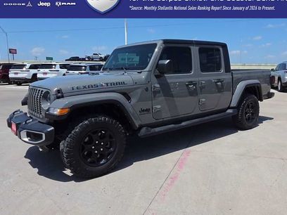 Used 2023 Jeep Gladiator Sport